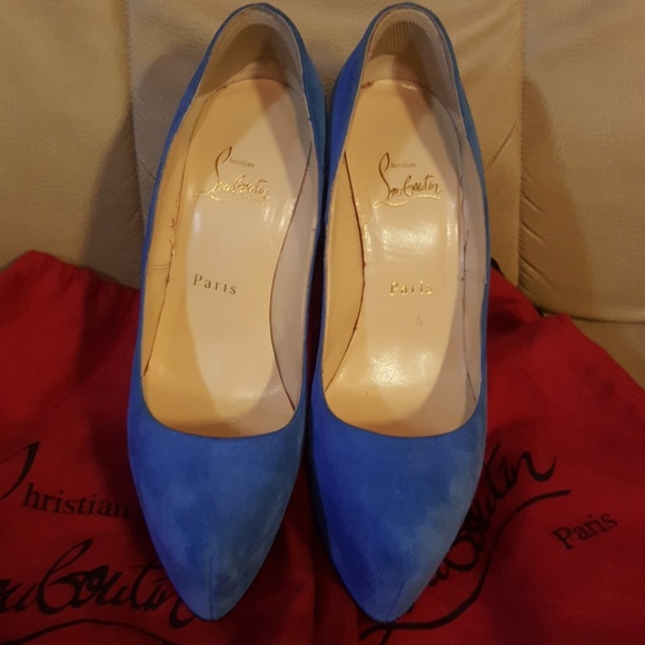 Christian Louboutin - Picture 4 of 4